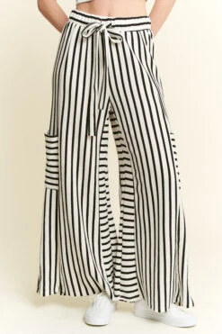 Wide Leg Stripe Pants