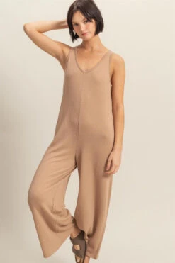 Sleeveless V Jumpsuit -Women Fashion 239e62df 420d 4ede 80f4 def7aa7cf731