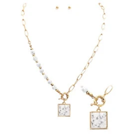 Square Pendant With Beads Necklace