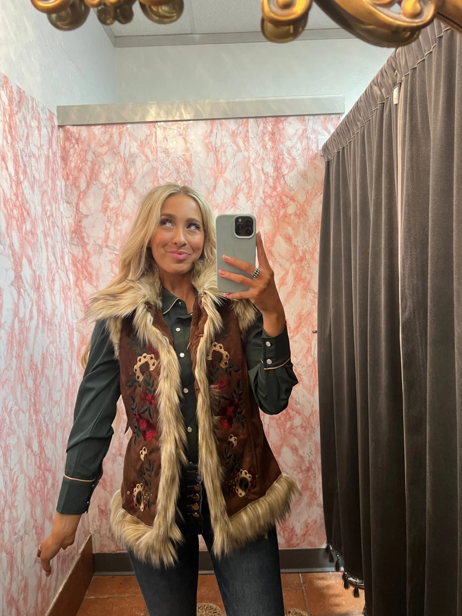 Chateau Vest 3 Chateau Vest